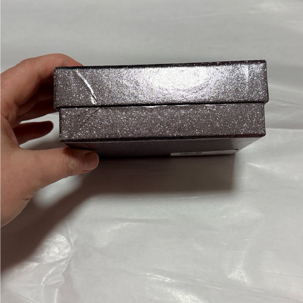 NWT Kate Spade Kenzie Boxed Glitter Small Card Holder in Silver Candied Flower - Picture 13 of 13